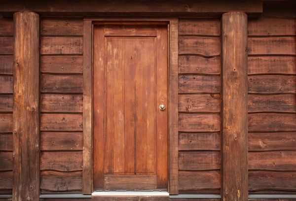 Log Cabin Siding Installation in El Cajon