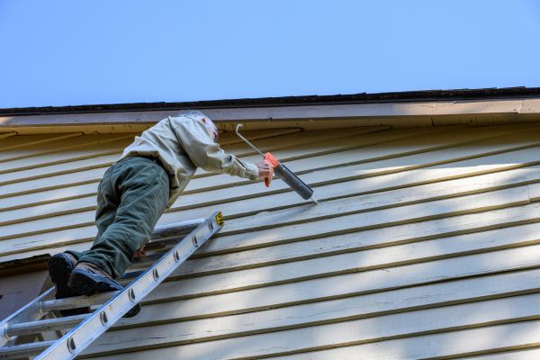 Cost of Vinyl Siding Caulk Repair in El Cajon